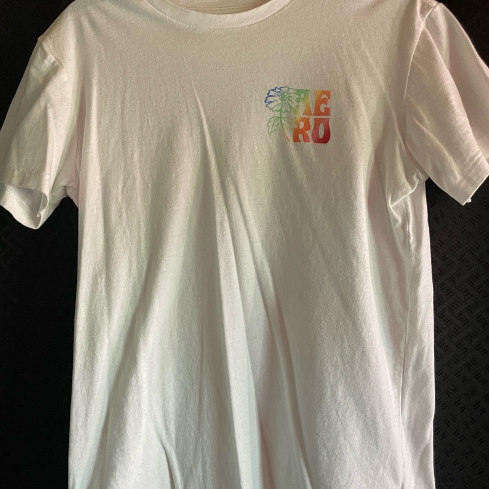 Aeropostale White Tee with Colorful Graphic